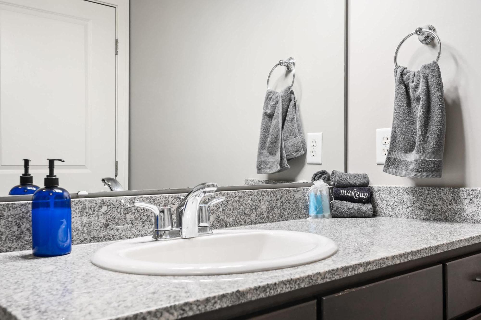 Free Parking Gym & Pool Downtown At Cityway Indianapolis Bagian luar foto